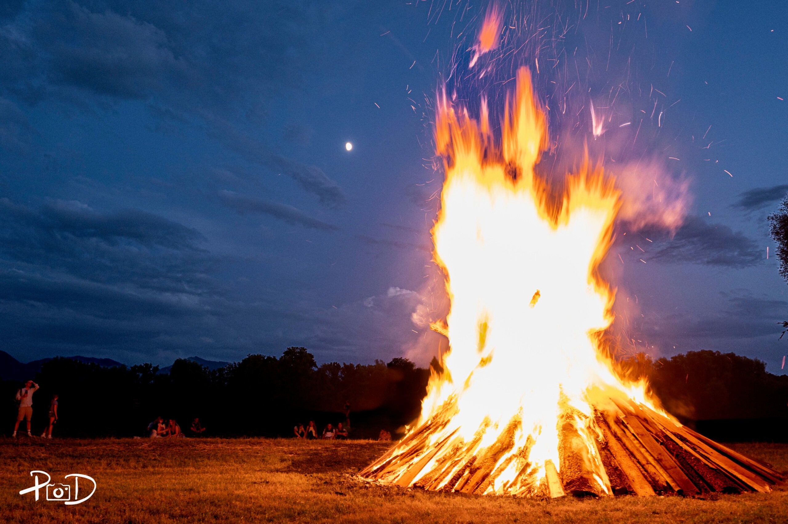 Sonnwendfeuer